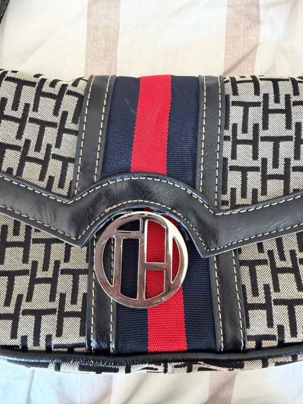 Tommy Hilfiger Shoulder Bag